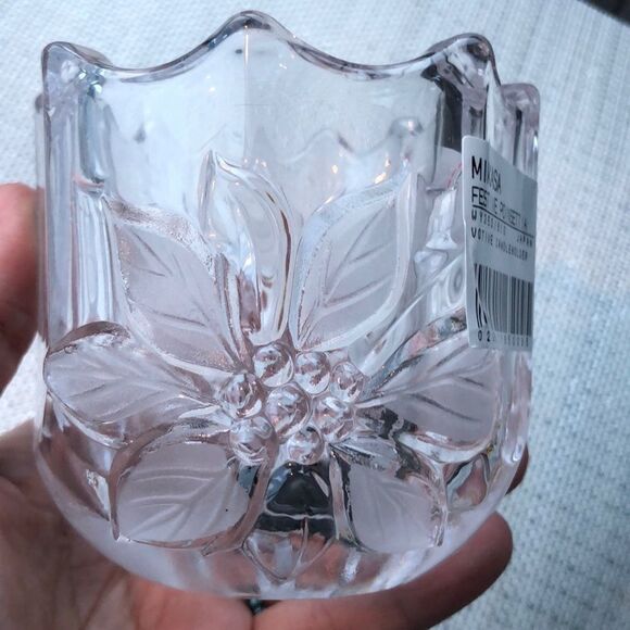 Mikasa Festive Poinsettia Candle Holder - Picture 2 of 6